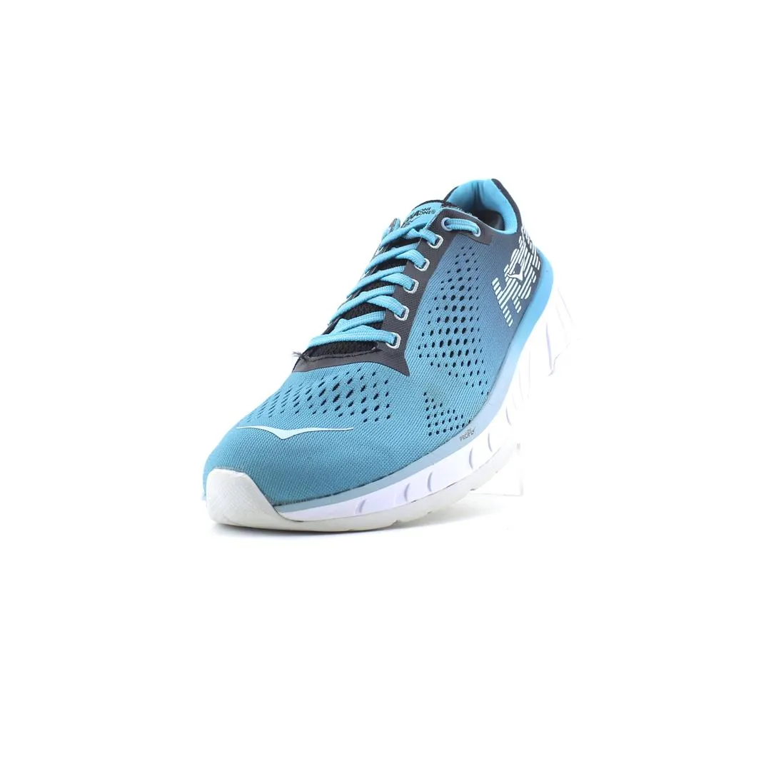 HOKA ONE ONE CAVU