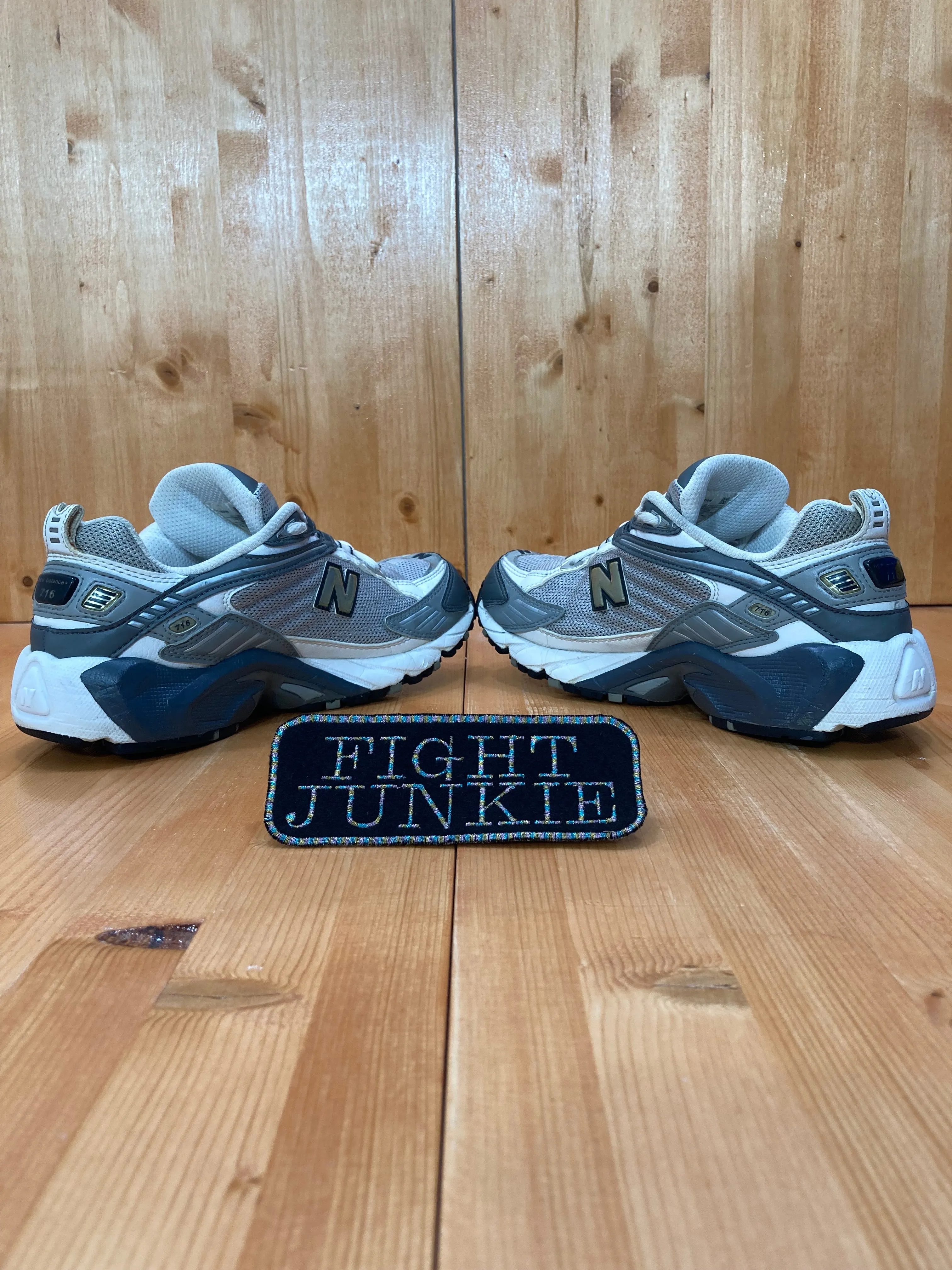 NEW BALANCE 716 Men Size 8D Cross Training Running Shoes Sneakers Silver & Gray M716WN
