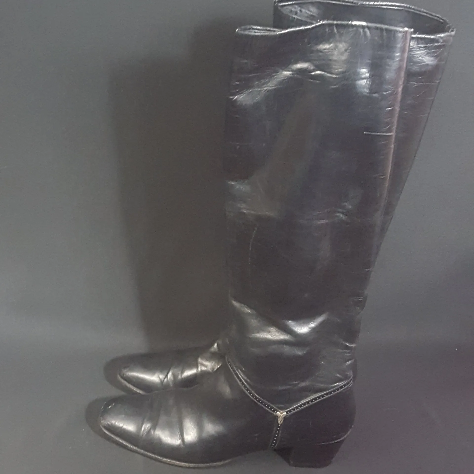 Salvatore Ferragamo Riding Boots 7.5